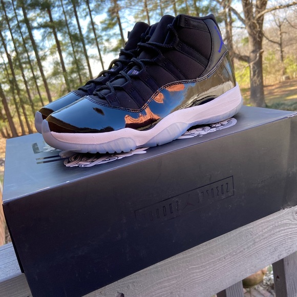 Jordan Other - Jordan 11 space jams
